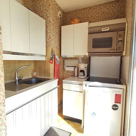 Studio Pour 4 Avec Terrasse Ensoleillee, Parking Privatif, A 250m Des Plages A - Fr-1-252-153 Apartman Antibes